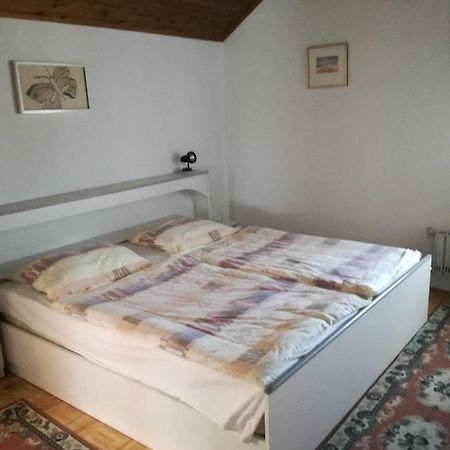 Apartmani Marijana Selce Exterior foto