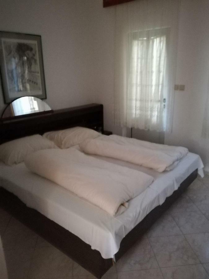 Apartmani Marijana Selce Exterior foto