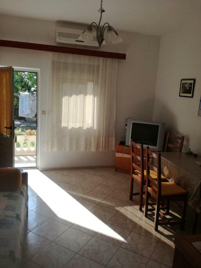 Apartmani Marijana Selce Exterior foto